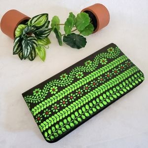 Floral embroidered hologram pattern velvet clutch bag